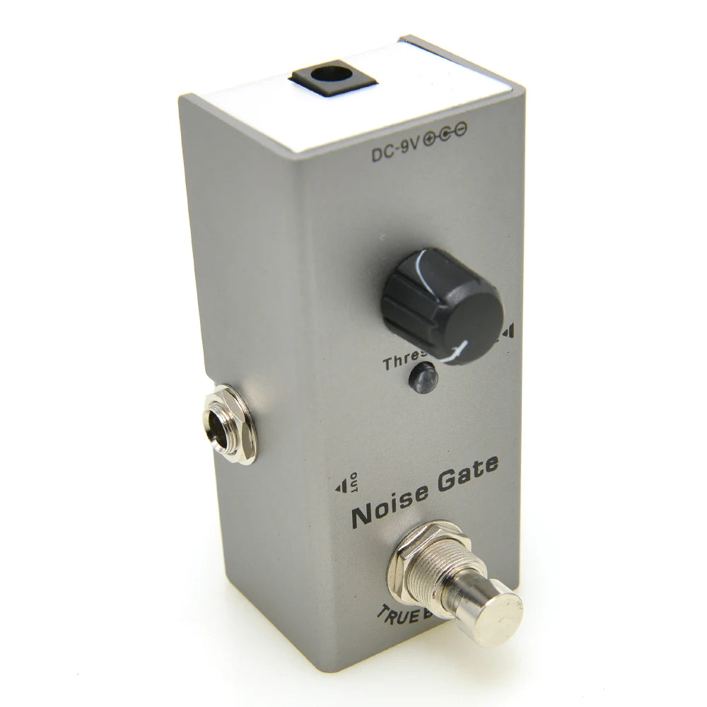Noise gate pedal with control knobs on a white background